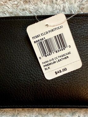 Perry Ellis Black Leather Wallet
